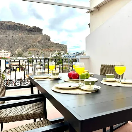 Casa Juan, *